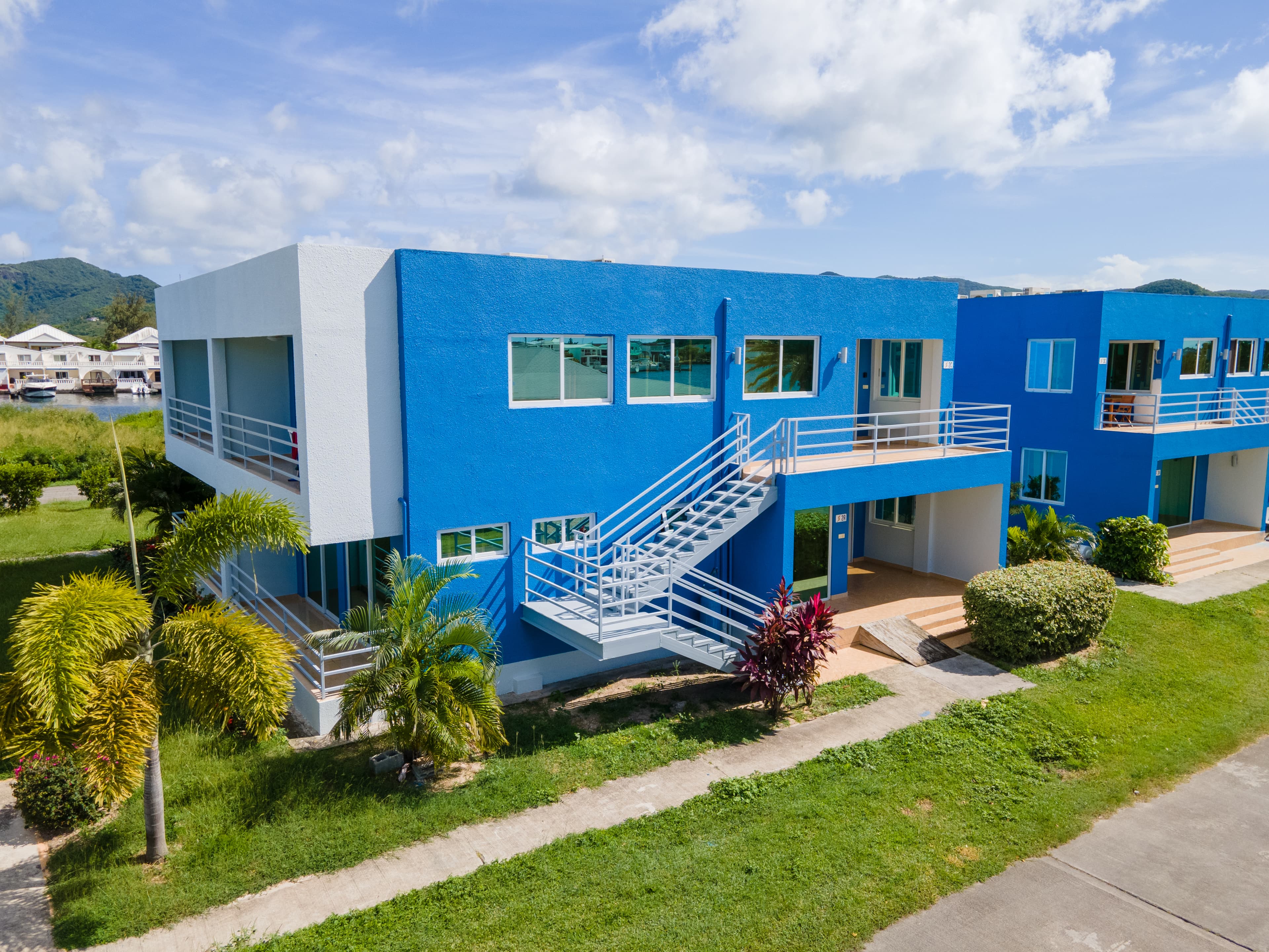 Outdoor view of Harbour Island Residences